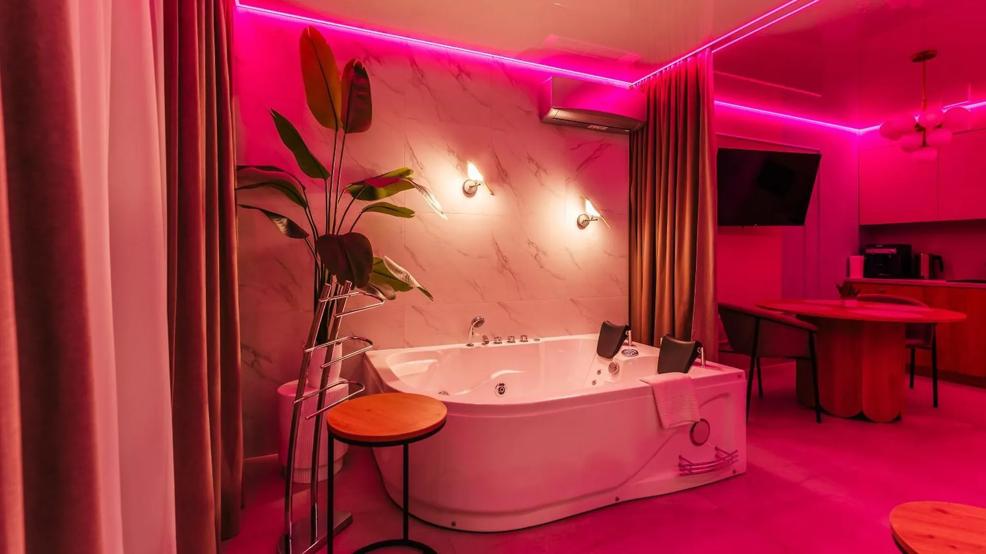 Apartamenty Z Jacuzzi Perlowa Przystan Rent Kollataja Kolobrzeg 0*,  Poland